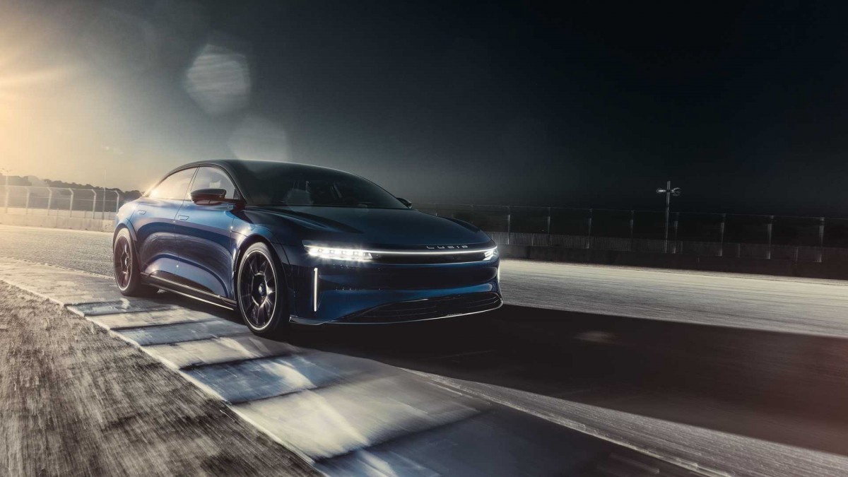 Lucid Air Sapphire A Tesla Model S Plaid Competitor With A Km H